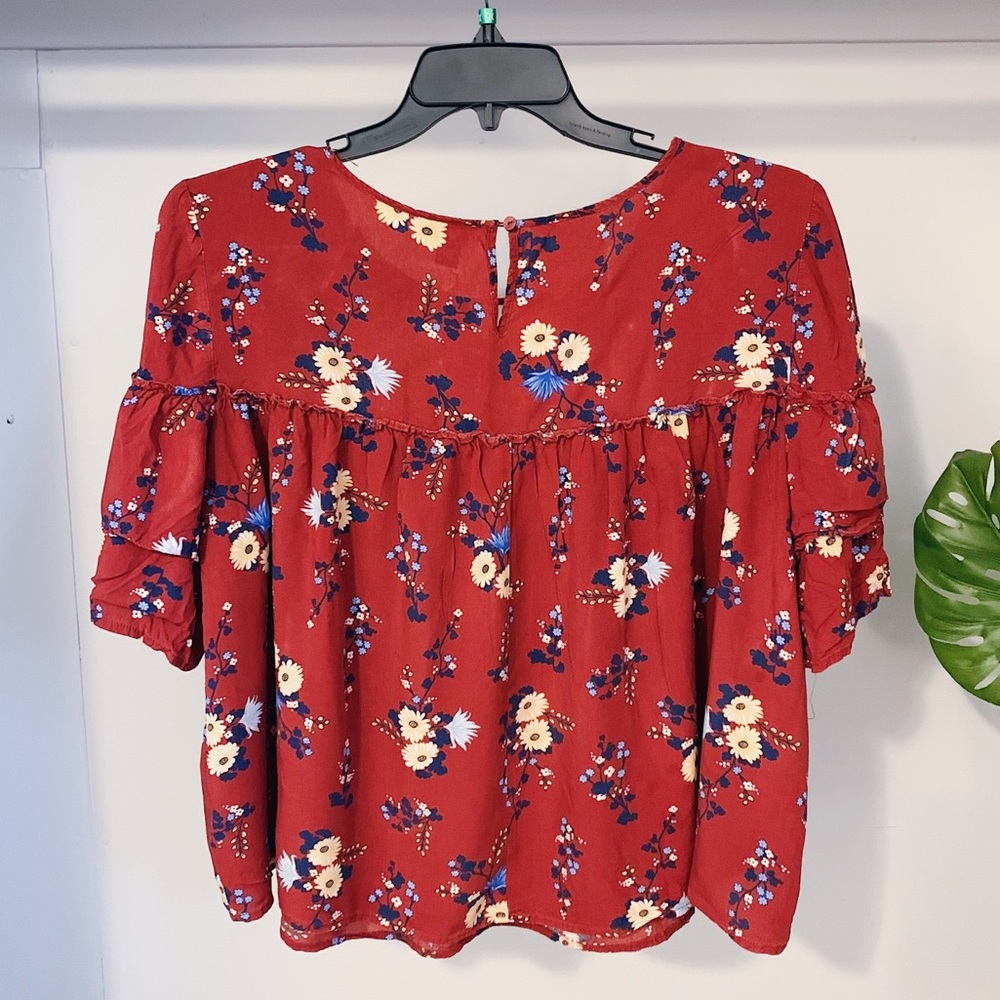 Smock Top with Ruffled Short Sleeve - Picture 5 of 7